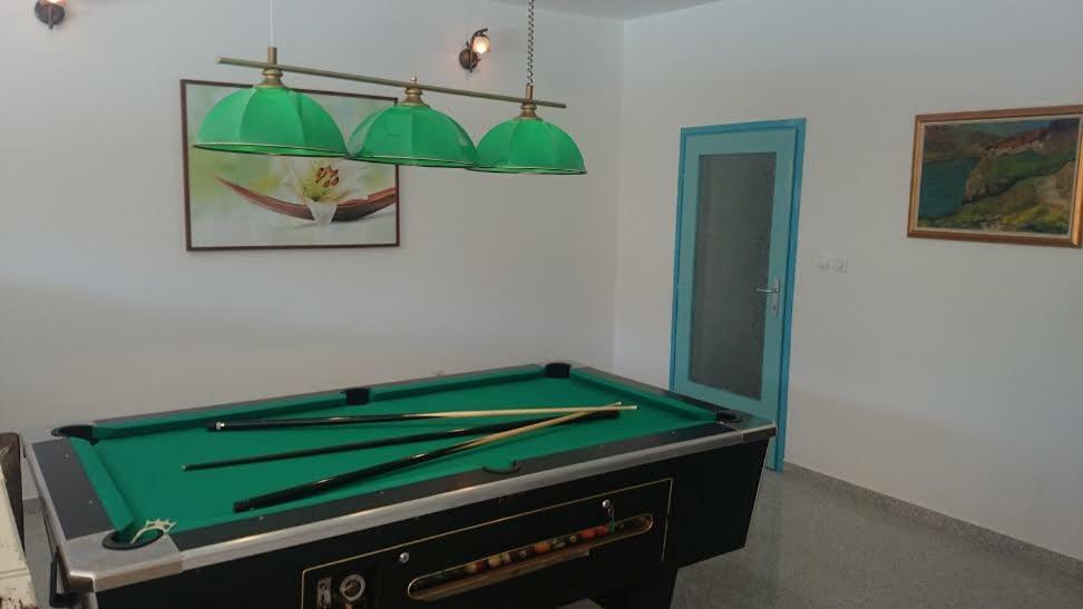Hotel Pansion Oliva à Krnica Extérieur photo