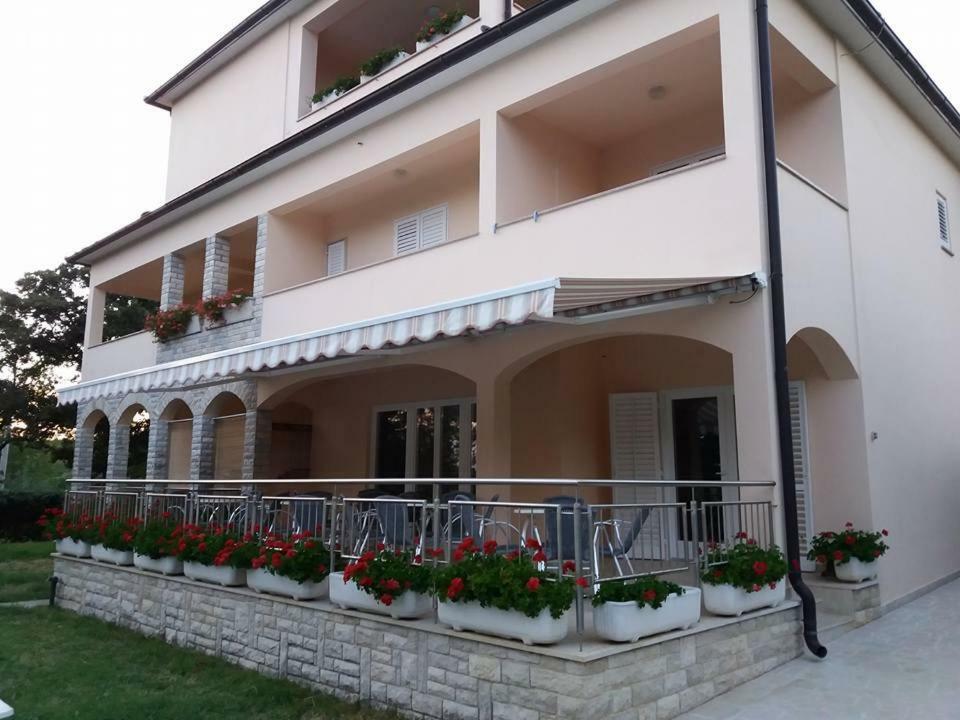 Hotel Pansion Oliva à Krnica Extérieur photo